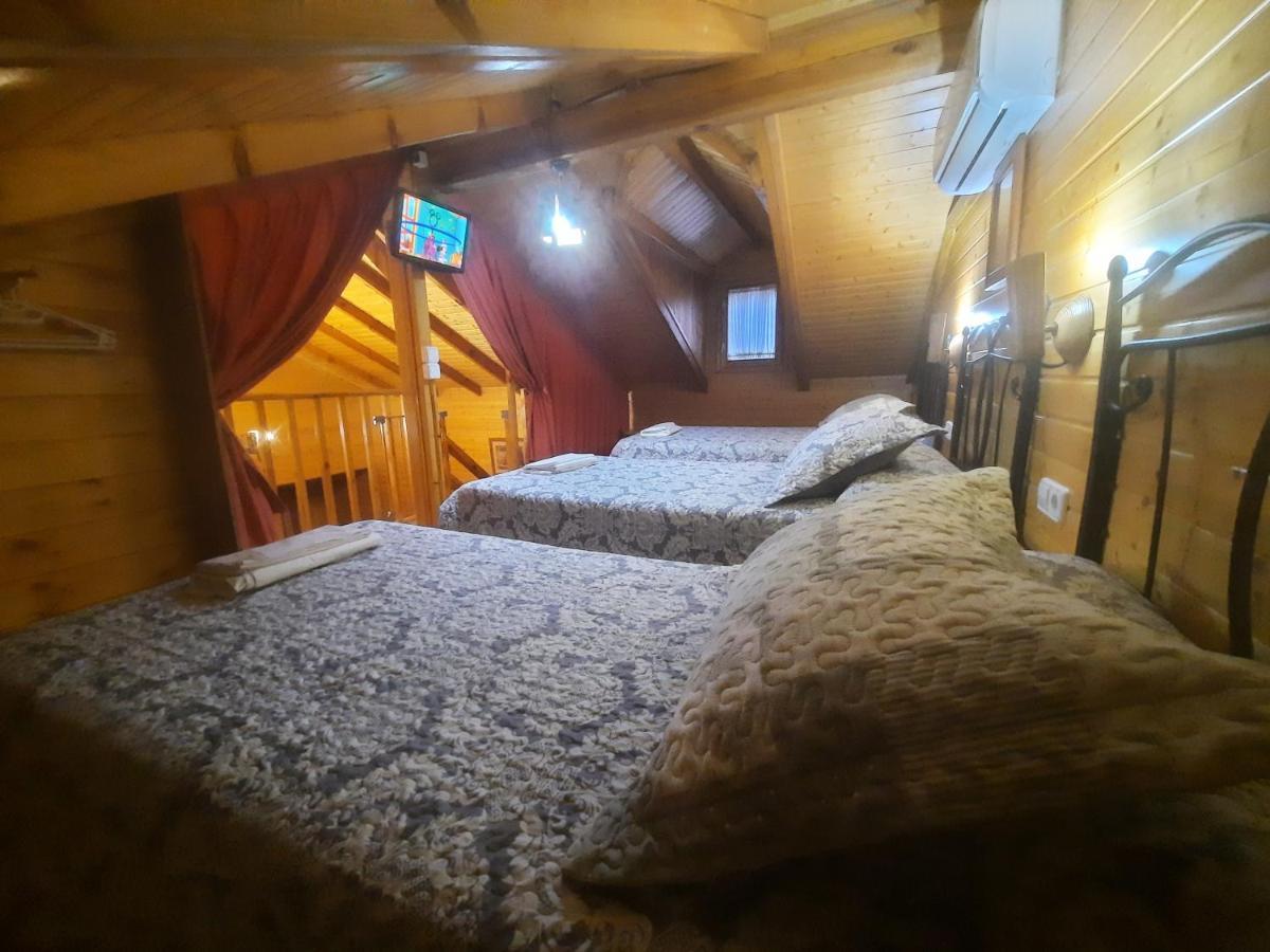 Cabanas De Madera El Rinconcillo Аройо Фрио Екстериор снимка